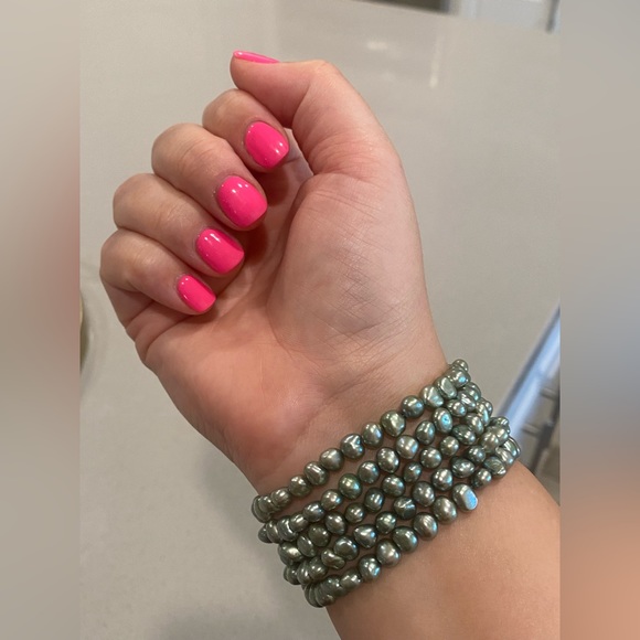 Honora Pearl green stretch bracelets 5 - Picture 1 of 5